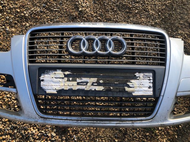 bontott AUDI A6 C6 Első Lökhárító (Üresen)