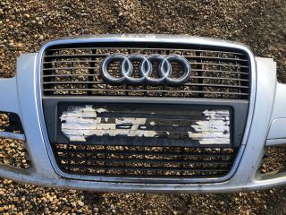 bontott AUDI A6 C6 Első Lökhárító (Üresen)