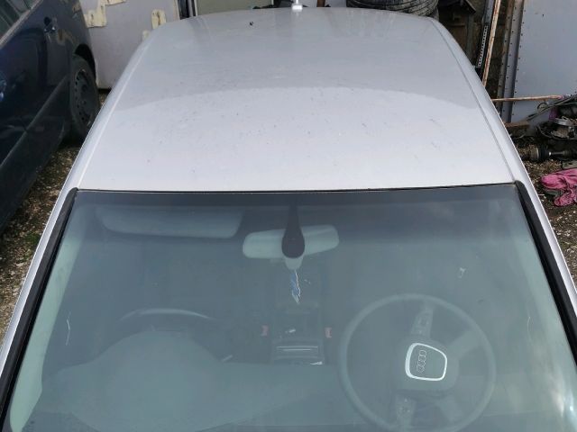 bontott AUDI A6 C6 Első Szélvédő Jobb Díszléc