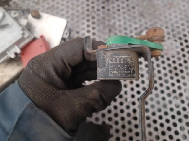 bontott AUDI A6 C6 Első Xenon Szintszabályzó Jeladó