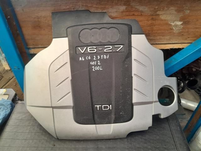 bontott AUDI A6 C6 Felső Hűtőburkolat