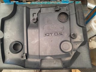 bontott AUDI A6 C6 Felső Hűtőburkolat