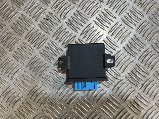 bontott AUDI A6 C6 Fényszóró Elektronika