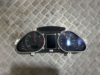 bontott AUDI A6 C6 Fordulatszámmérő