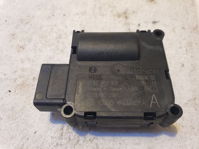 bontott AUDI A6 C6 Fűtés Állító Motor