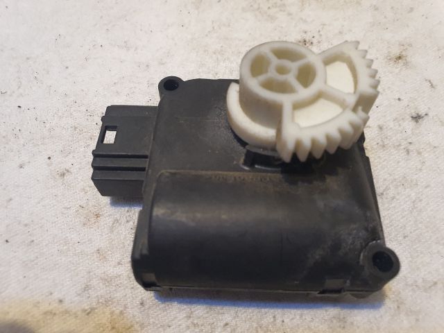 bontott AUDI A6 C6 Fűtés Állító Motor