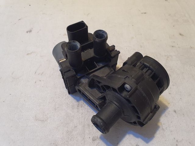 bontott AUDI A6 C6 Fűtéscsap