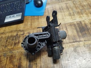 bontott AUDI A6 C6 Fűtéscsap