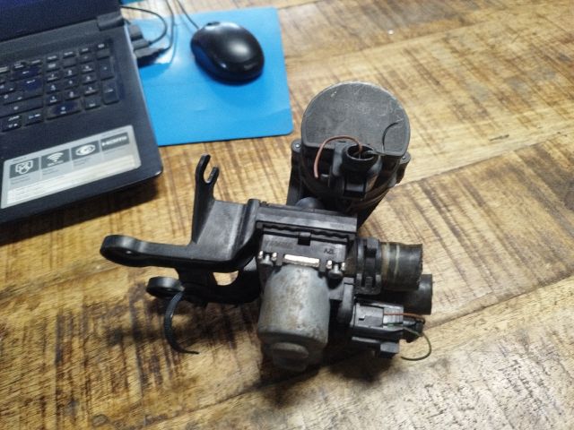 bontott AUDI A6 C6 Fűtéscsap