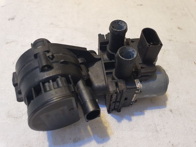 bontott AUDI A6 C6 Fűtéscsap