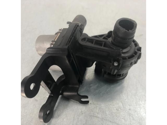 bontott AUDI A6 C6 Fűtéscsap