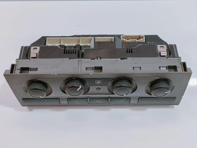 bontott AUDI A6 C6 Fűtéskapcsoló (manuális klímás)