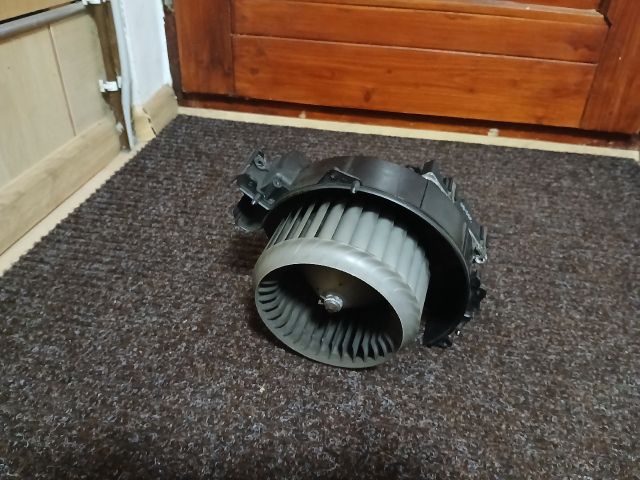 bontott AUDI A6 C6 Fűtőmotor (Klímás)