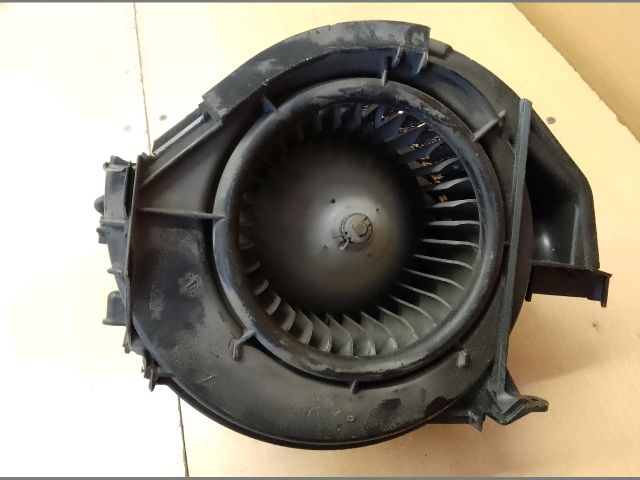 bontott AUDI A6 C6 Fűtőmotor (Klímás)