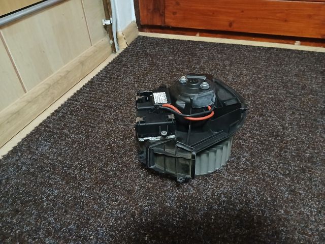 bontott AUDI A6 C6 Fűtőmotor (Klímás)