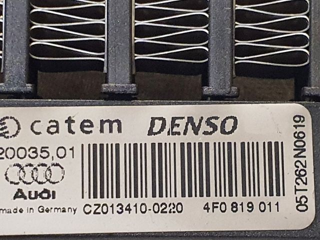 bontott AUDI A6 C6 Fűtőradiátor (Elektromos)