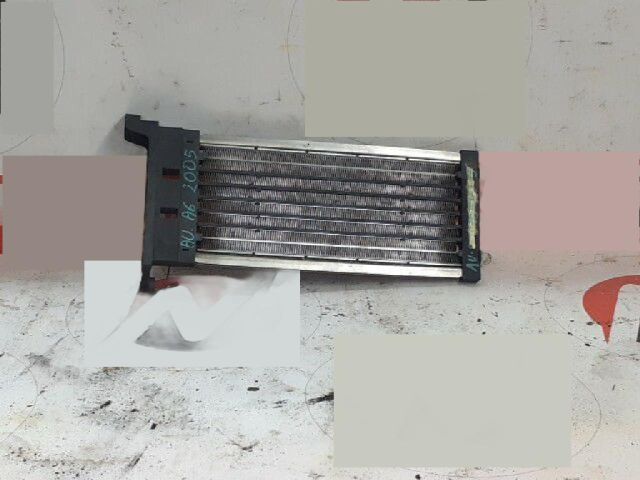 bontott AUDI A6 C6 Fűtőradiátor (Elektromos)