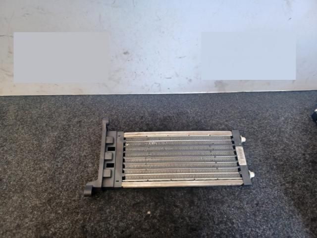 bontott AUDI A6 C6 Fűtőradiátor (Elektromos)