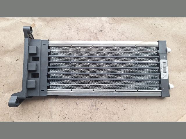 bontott AUDI A6 C6 Fűtőradiátor (Elektromos)