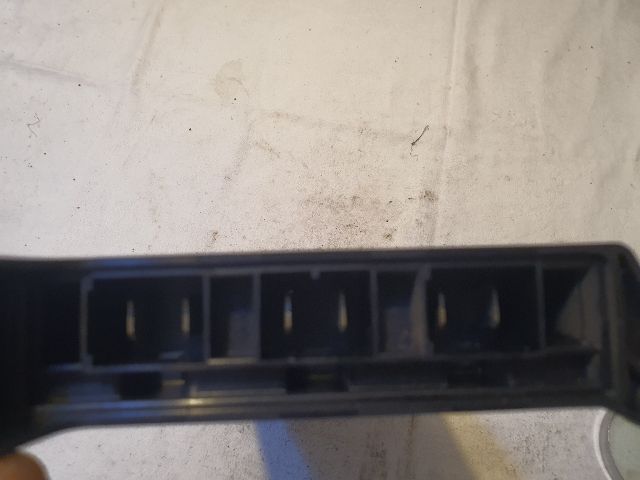 bontott AUDI A6 C6 Fűtőradiátor (Elektromos)