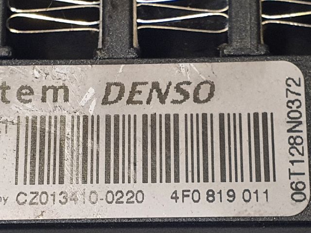 bontott AUDI A6 C6 Fűtőradiátor (Elektromos)