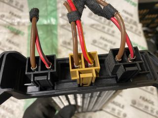 bontott AUDI A6 C6 Fűtőradiátor (Elektromos)