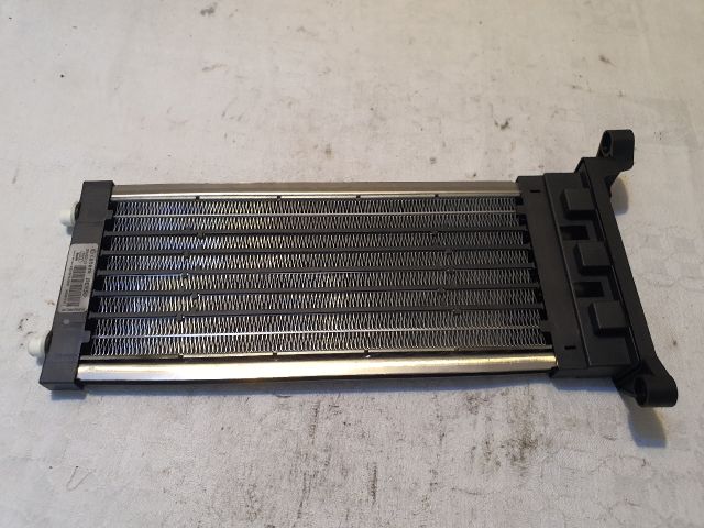 bontott AUDI A6 C6 Fűtőradiátor (Elektromos)