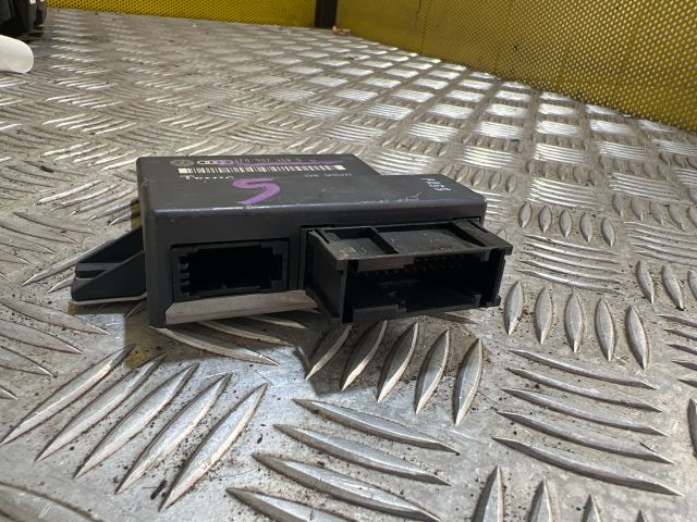 bontott AUDI A6 C6 Gateway Elektronika