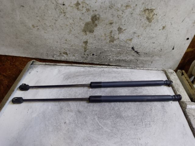 bontott AUDI A6 C6 Gázrugós Kitámasztó Teleszkóp Pár Csomagtérajtó