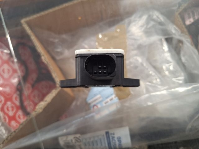 bontott AUDI A6 C6 Gyorsulás Jeladó