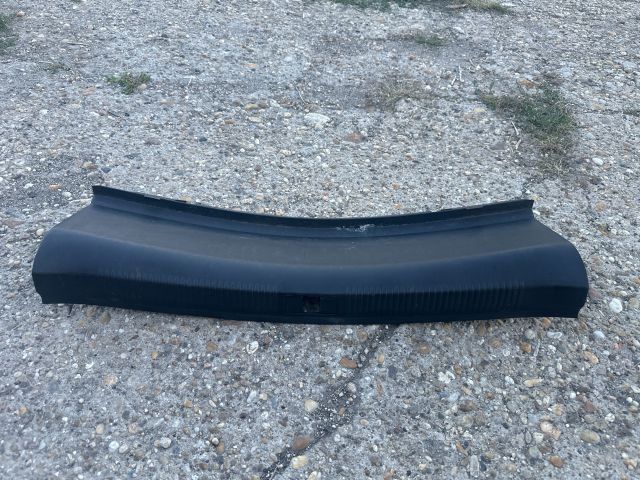 bontott AUDI A6 C6 Hátfal Burkolat