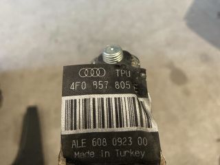 bontott AUDI A6 C6 Hátsó középső Biztonsági Öv