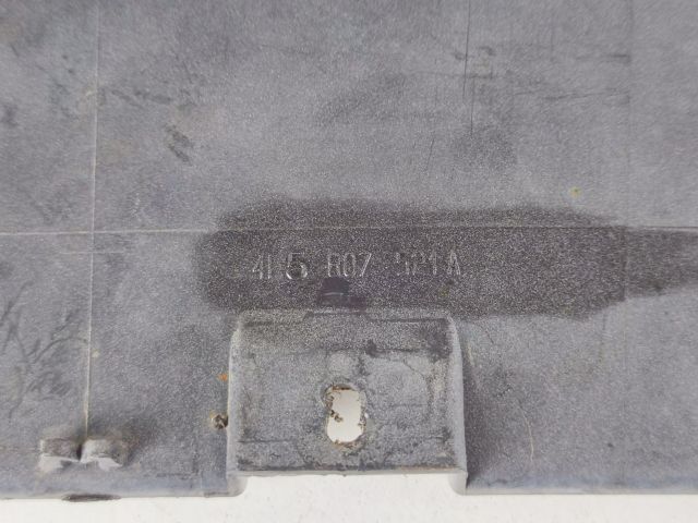 bontott AUDI A6 C6 Hátsó Lökhárító Légterelő