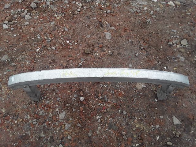 bontott AUDI A6 C6 Hátsó Lökhárító Merevítő (Fém)