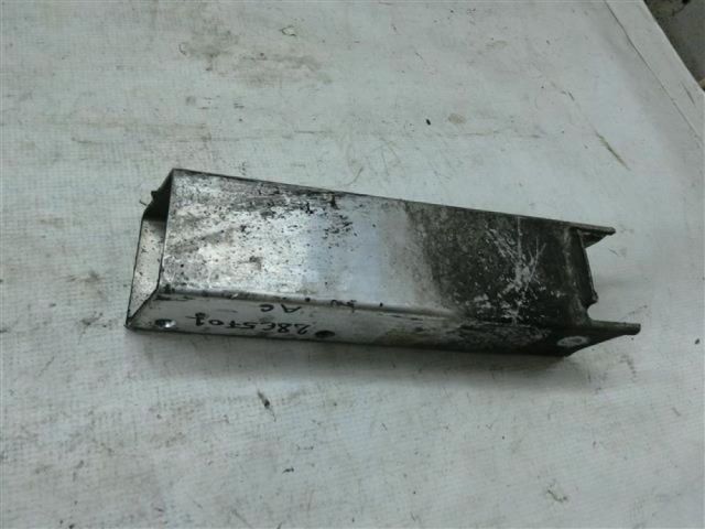 bontott AUDI A6 C6 Hátsó Lökhárító Merevítő (Fém)