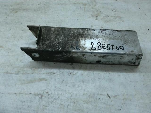 bontott AUDI A6 C6 Hátsó Lökhárító Merevítő (Fém)