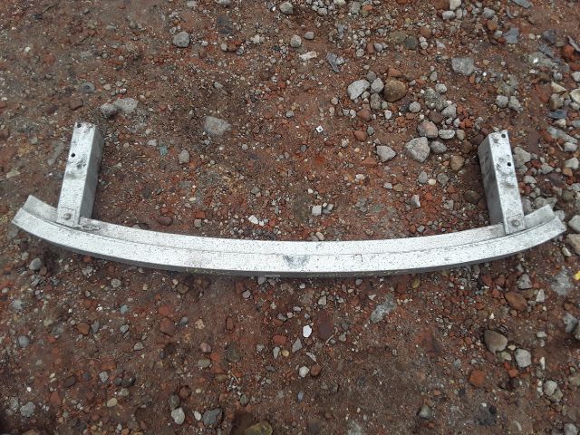 bontott AUDI A6 C6 Hátsó Lökhárító Merevítő (Fém)