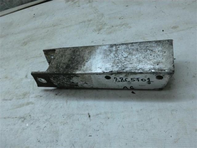 bontott AUDI A6 C6 Hátsó Lökhárító Merevítő (Fém)