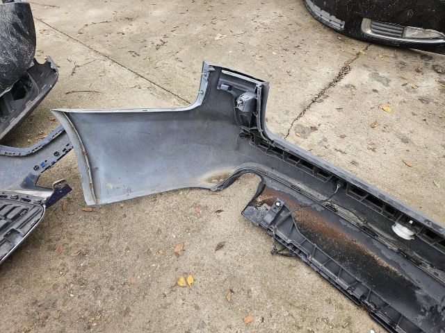 bontott AUDI A6 C6 Hátsó Lökhárító (Részeivel)