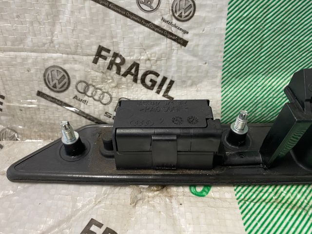 bontott AUDI A6 C6 Hátsó Rendszámtábla Világítás