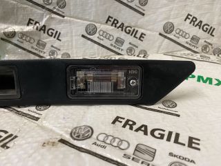 bontott AUDI A6 C6 Hátsó Rendszámtábla Világítás