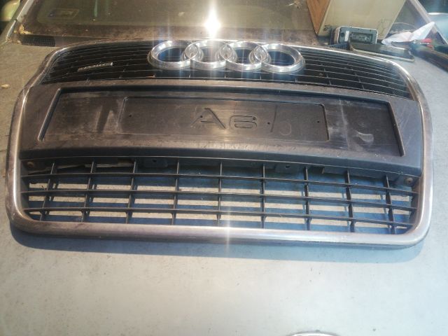 bontott AUDI A6 C6 Hűtőrács