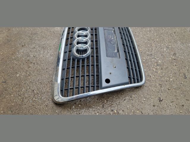 bontott AUDI A6 C6 Hűtőrács