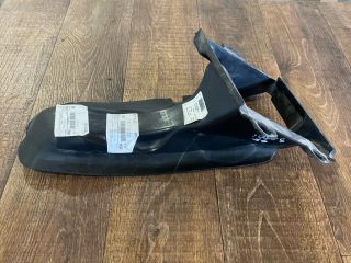 bontott AUDI A6 C6 Intercooler Légterelő