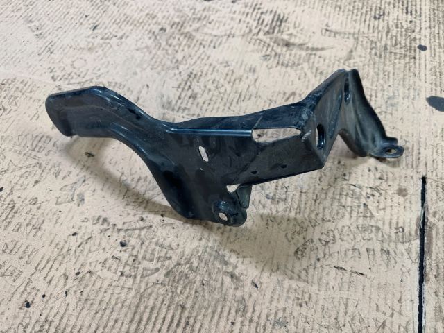 bontott AUDI A6 C6 Intercooler Tartó