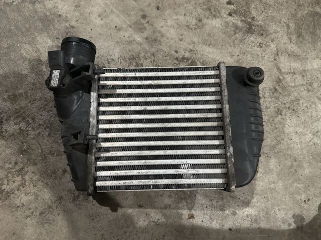 bontott AUDI A6 C6 Intercooler