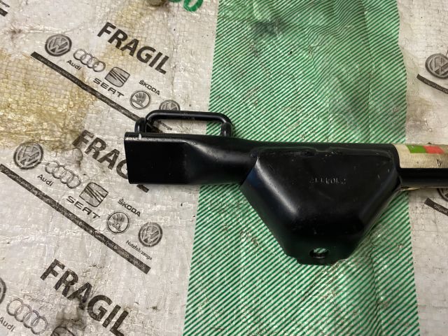 bontott AUDI A6 C6 Isofix Rögzítő