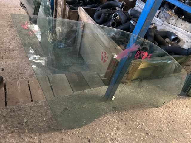 bontott AUDI A6 C6 Jobb első Ablak