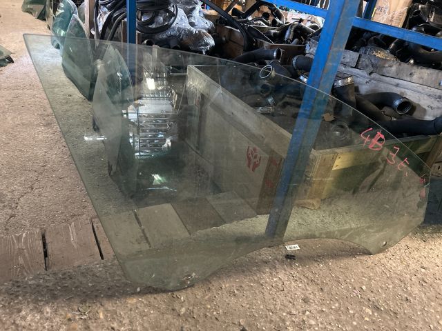 bontott AUDI A6 C6 Jobb első Ablak