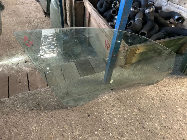 bontott AUDI A6 C6 Jobb első Ablak